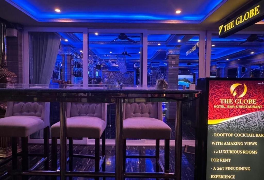 The Globe Hotel, Bar & Restaurant Pattaya Exterior foto